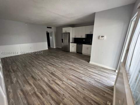 2430 NE 135th St 105, North Miami FL - photo 7 of 25