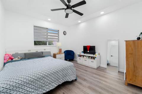 21105 NW 14th Place 4, Miami Gardens FL - photo 6 of 66