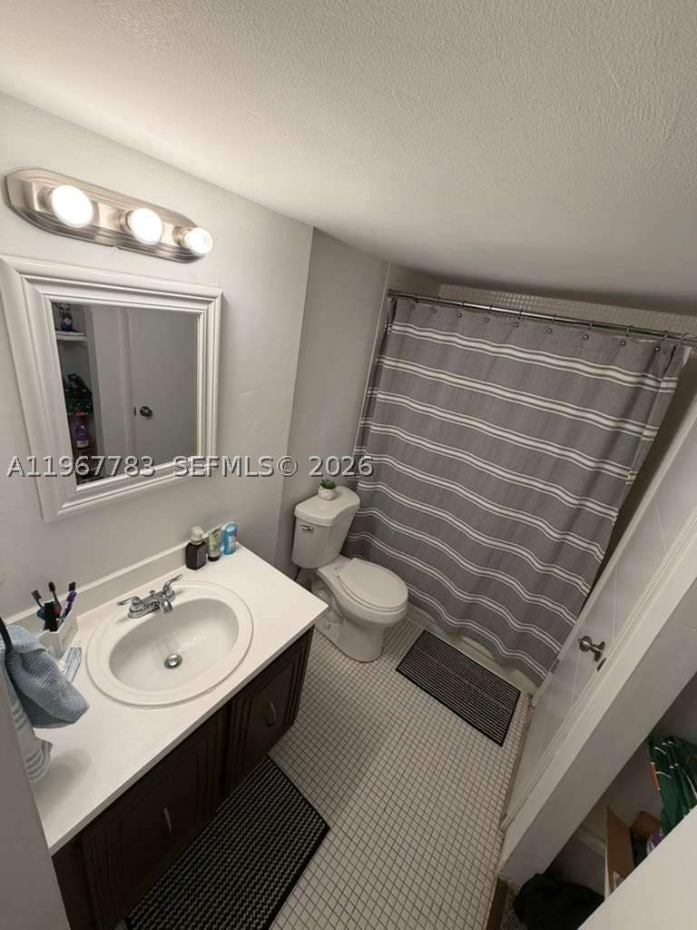 1 bedroom Condominium at 488 NW 165th St Rd B-614, Montecarlo Condo, Miami — photo 4