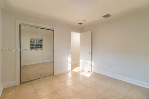 1518 NW 65th St, Miami FL - photo 14 of 28