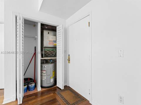 1027 Pennsylvania Ave 206, Miami Beach FL - photo 18 of 45
