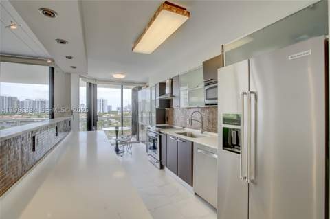 3600 Yacht Club Dr 703, Aventura FL - photo 15 of 94