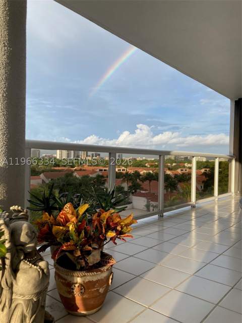 3600 Yacht Club Dr 703, Aventura FL - photo 6 of 94