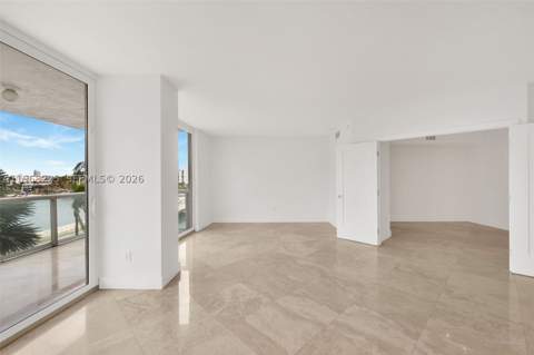 10 Venetian Way 403, Miami Beach FL - photo 13 of 46