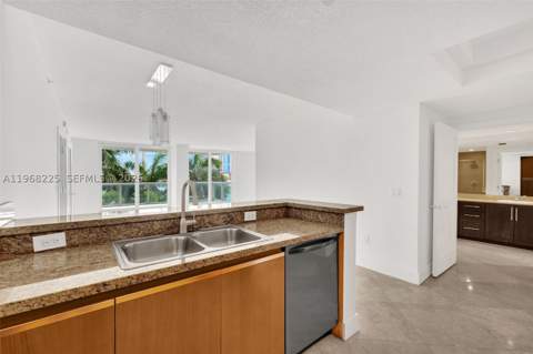 10 Venetian Way 403, Miami Beach FL - photo 8 of 46