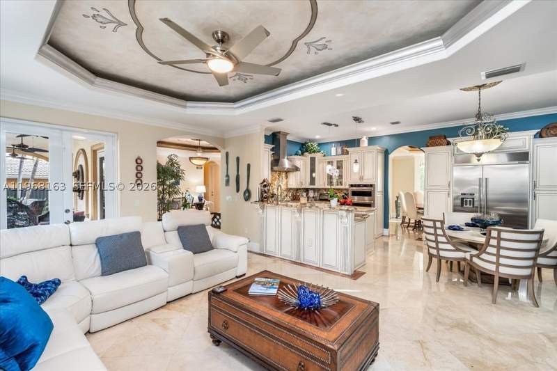 6 bedroom SingleFamilyResidence at 7851 NW 166th Ter, Primavera, Miami Lakes — photo 3