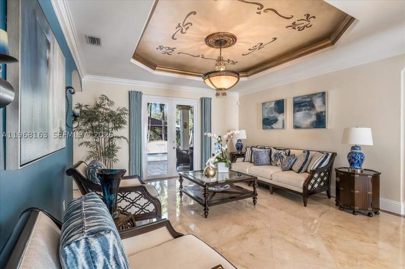 6 bedroom SingleFamilyResidence at 7851 NW 166th Ter, Primavera, Miami Lakes — photo 5