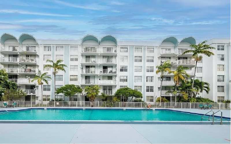 1 bedroom Condominium at 484 NW 165th St Road A-211, Montecarlo Condo, Miami — photo 1