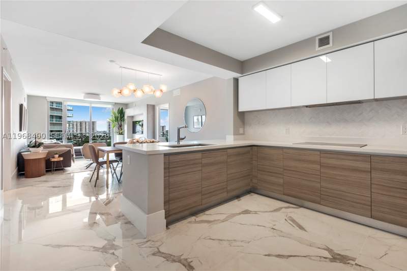 2 bedroom Condominium at 300 Sunny Isles Blvd 4-806, Parque Towers, Sunny Isles Beach — photo 3