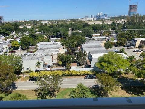 2020 NE 135th St 901, North Miami FL - photo 12 of 15
