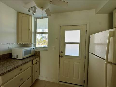 2855 Leonard Dr H202, Aventura FL - photo 12 of 33