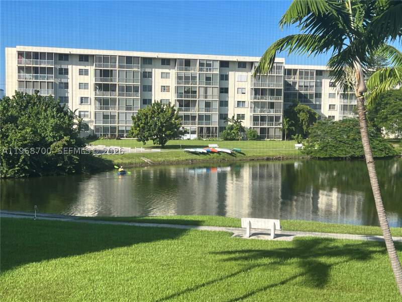 1 bedroom Condominium at 2855 Leonard Dr H202, POINT EAST SEC II CONDO, Aventura — photo 4