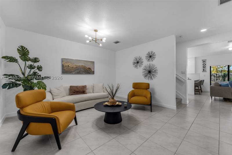 3 bedroom Townhouse at 514 NE 12th St, Miami Land And Developmen, Florida City — photo 4