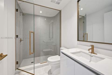 2678 Tigertail Ave 1501, Miami FL - photo 21 of 52