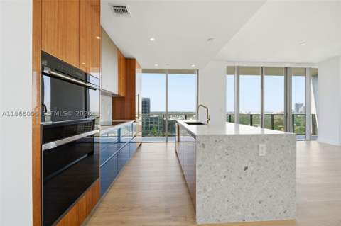 2678 Tigertail Ave 1501, Miami FL - photo 9 of 52