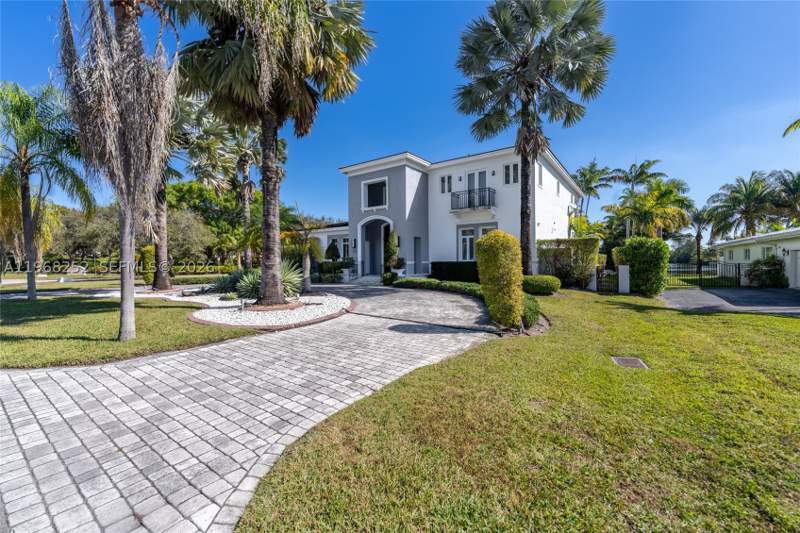 7 bedroom SingleFamilyResidence at 12755 SW 57th Ave, Gables By The Sea, Coral Gables — photo 3