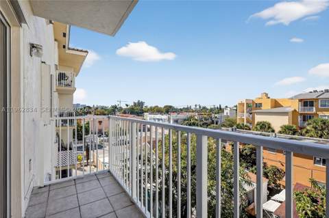 134 SW 7th Ave 404, Miami FL - photo 17 of 31