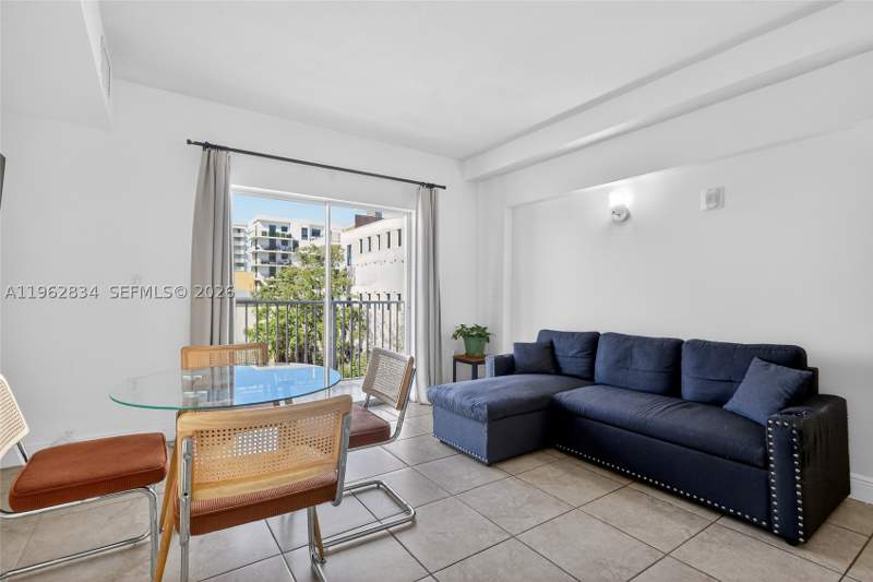 2 bedroom Condominium at 134 SW 7th Ave 404, River Breeze Condo, Miami — photo 4