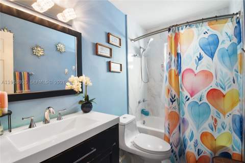 16323 SW 103rd Pl, Miami FL - photo 13 of 42