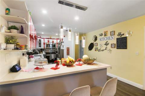 16323 SW 103rd Pl, Miami FL - photo 21 of 42