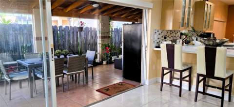 5769 NW 99th Ave, Doral FL - photo 16 of 48
