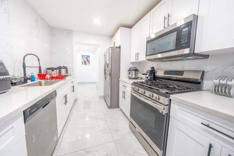1990 NW 154th St, Miami Gardens FL - photo 10 of 36