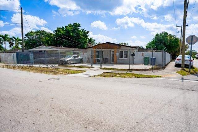 3 bedroom SingleFamilyResidence at 1990 NW 154th St, 1ST ADDN TO MAGNOLIA SUB, Miami Gardens — photo 4