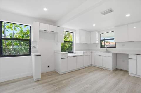 4237 SW 7th St, Miami FL - photo 9 of 31