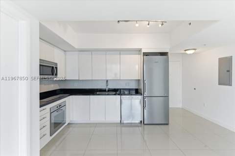92 SW 3rd St 3804, Miami FL - photo 7 of 36
