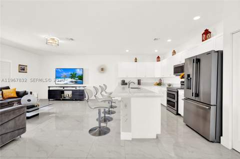 19059 SW 134th Ct, Miami FL - photo 13 of 52