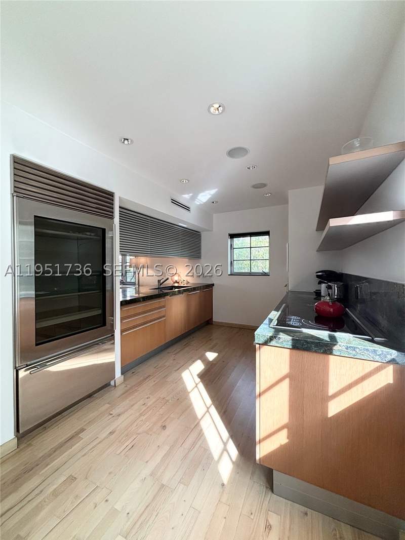 2 bedroom Condominium at 1520 Michigan Ave 1, Bali Condo, Miami Beach — photo 5