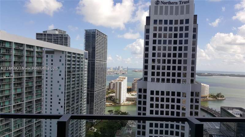 1 bedroom Condominium at 68 SE 6th St 3305, Reach Condo, Miami — photo 2