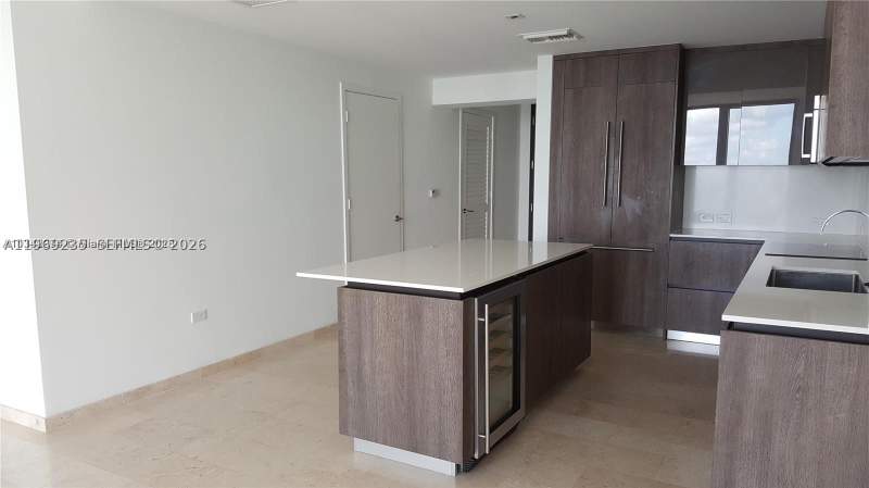 1 bedroom Condominium at 68 SE 6th St 3305, Reach Condo, Miami — photo 5
