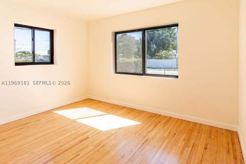 415 E 52nd St, Hialeah FL - photo 18 of 33