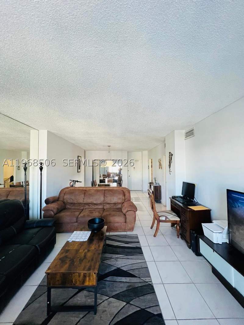 1 bedroom Condominium at 500 Bayview Dr 1417, Arlen House West Condo, Sunny Isles Beach — photo 4