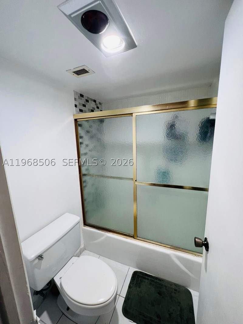 1 bedroom Condominium at 500 Bayview Dr 1417, Arlen House West Condo, Sunny Isles Beach — photo 5