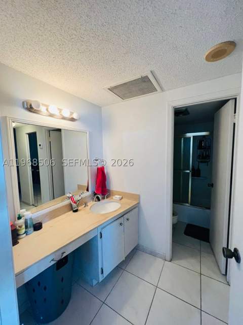 500 Bayview Dr 1417, Sunny Isles Beach FL - photo 6 of 6