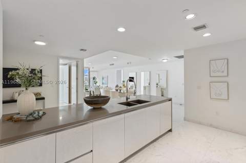 17475 Collins Ave 703, Sunny Isles Beach FL - photo 6 of 38