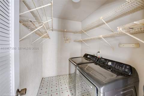 471 Ives Dairy Rd 402-3, Miami FL - photo 10 of 15
