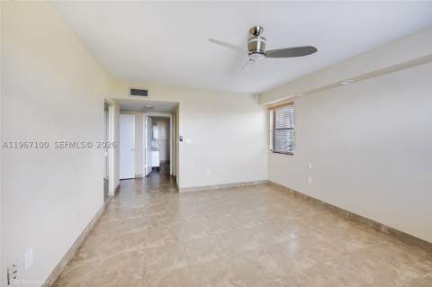 471 Ives Dairy Rd 402-3, Miami FL - photo 8 of 15