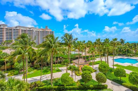 799 Crandon Blvd 605, Key Biscayne FL - photo 6 of 77