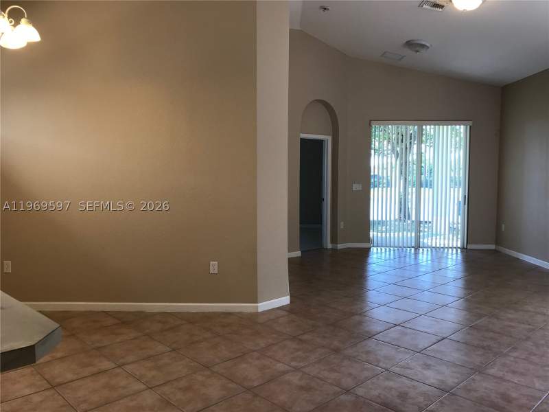 3 bedroom SingleFamilyResidence at 3748 NE 9th Ct, Portofino Pointe, Homestead — photo 2