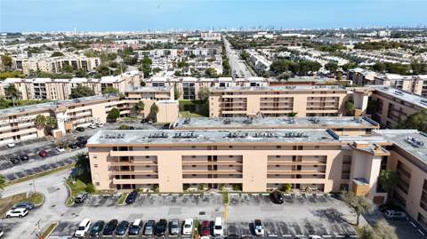 8889 W Fontainebleau Blvd 505, Miami FL - photo 21 of 32