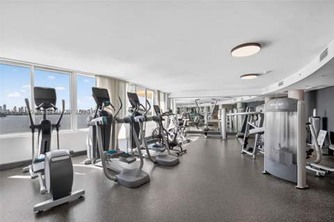 1100 West Ave 1522, Miami Beach FL - photo 19 of 24