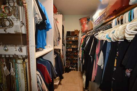 890 E 38th St, Hialeah FL - photo 20 of 32