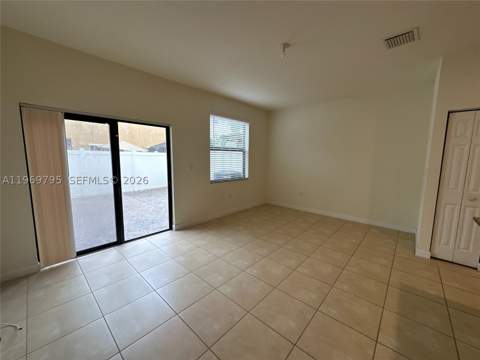 9374 W 32nd Ln, Hialeah FL - photo 13 of 48