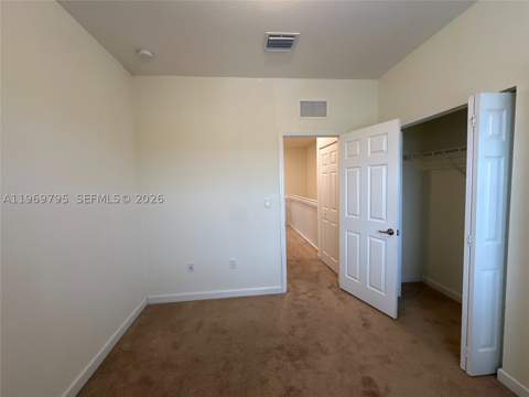 9374 W 32nd Ln, Hialeah FL - photo 15 of 48