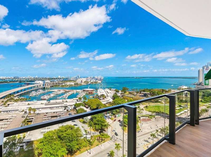 2 bedroom Condominium at 398 NE 5th St 3811, Map Of Miami Dade Co. FL., Miami — photo 1
