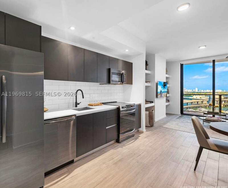 2 bedroom Condominium at 398 NE 5th St 3811, Map Of Miami Dade Co. FL., Miami — photo 5