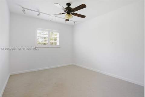 14721 SW 67th Ave, Coral Gables FL - photo 10 of 36